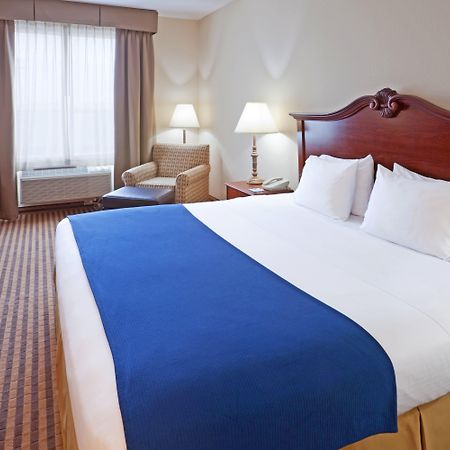 Holiday Inn Express & Suites Waxahachie By Ihg Værelse billede
